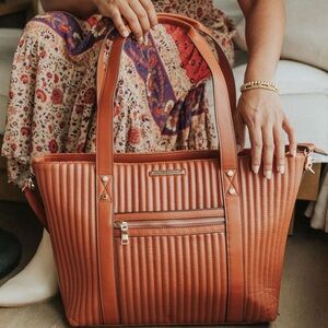 Poppy & Peony Work From Anywhere Tote - Chestnut colour